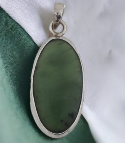 Green jade Oval Pendant | Blood Pressure