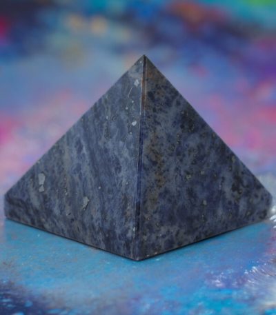 Sodalite pyramid | Speaking Fluently - 50mm * 50mm